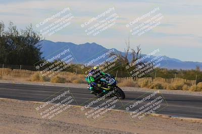 media/Dec-17-2023-CVMA (Sun) [[bf0c04832d]]/Race 18 Formula Twins-Formula 40 UL/